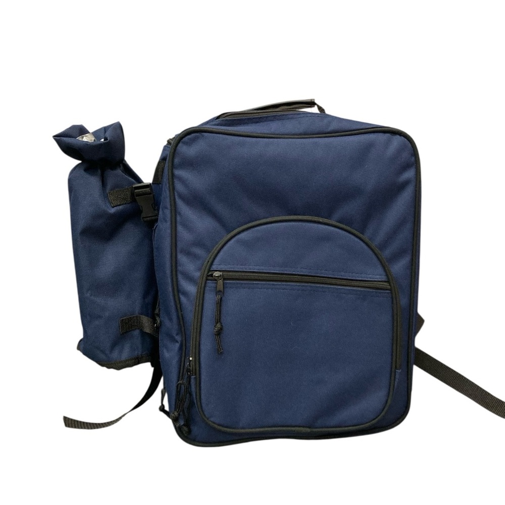 Picnic back pack serves 4